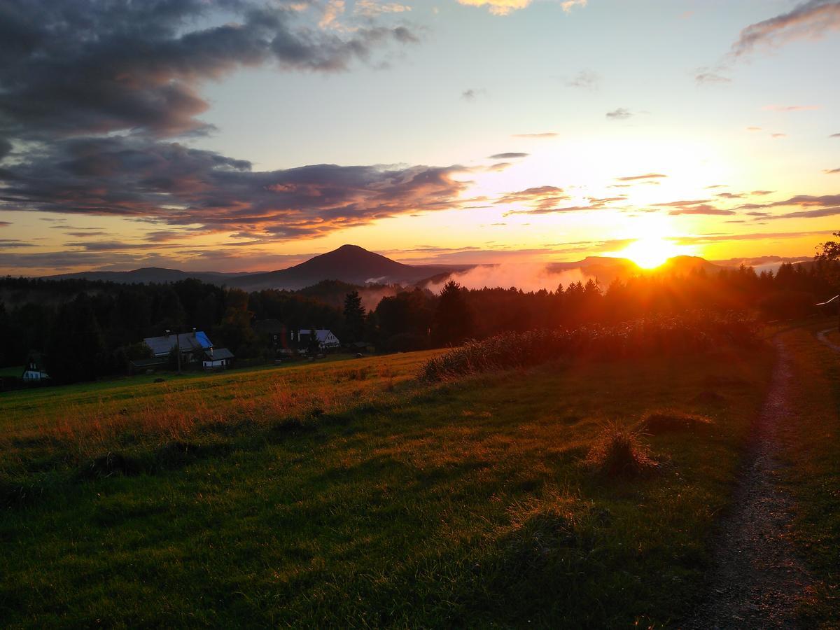 Kraeuterbaude Hotell Saupsdorf Eksteriør bilde
